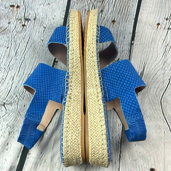 COLE HAAN PINCH MAINE CLASSIC Blue Embossed Leather Sling Back Sandals (Narrow) - Picture 17 of 17